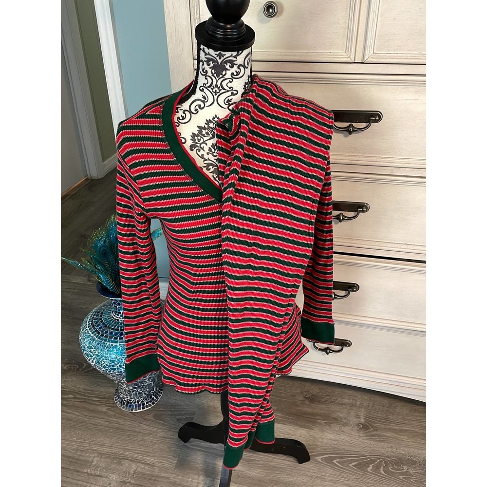 Vintage women’s Victoria’s Secret, small red/green thermal pajama set
